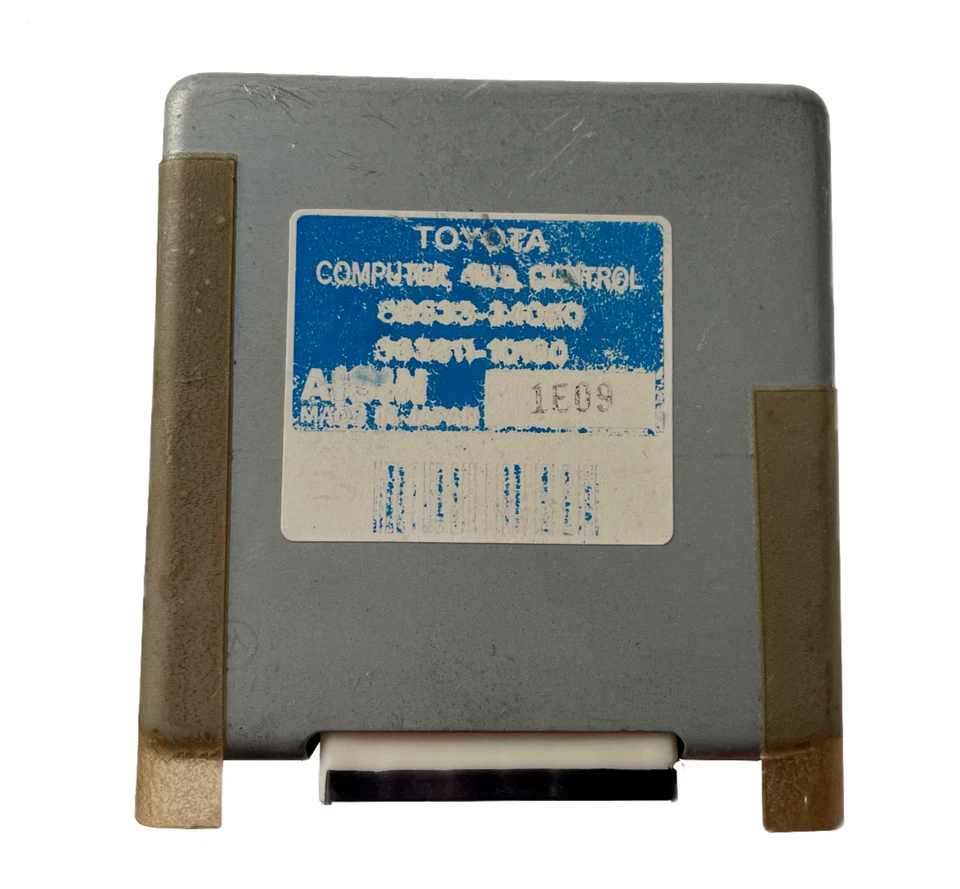 Genuine '01-'03 Sequoia Toyota TCU 4WD Control Module + Mount 89533-34020 - Image 2 of 4