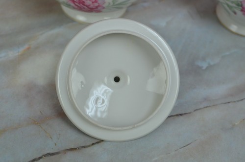 Vintage Bavaria Tirschenreuth China Carnation Creamer and Sugar Bowl - Picture 6 of 8