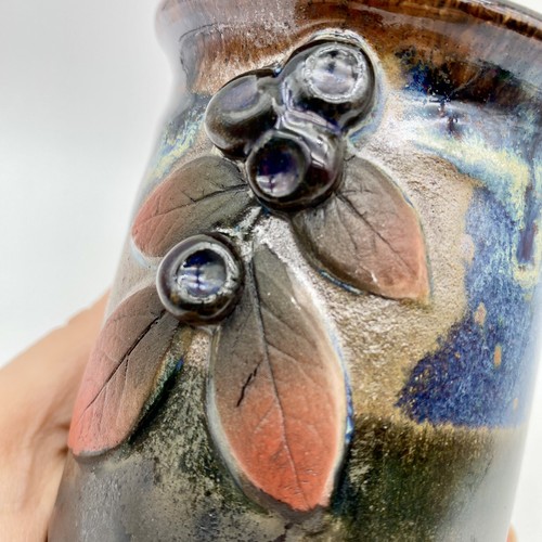 Studio Art Pottery Blueberry Vase Crock Leaves Berries Majolica Style Signed - Picture 9 of 11