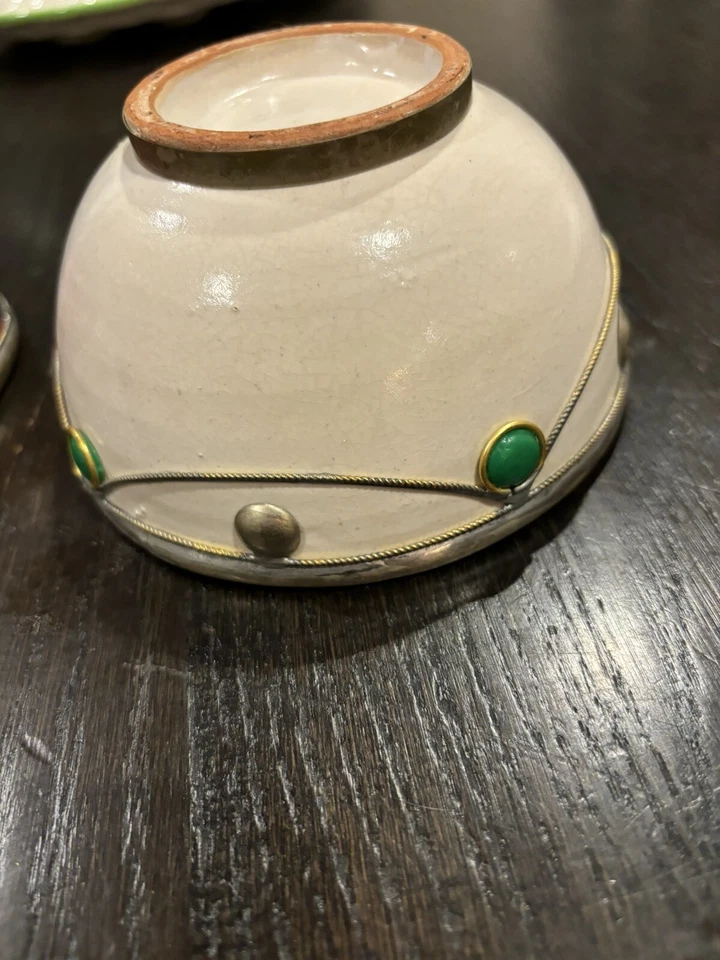 Conjunto de 3 tigelas de cerâmica marroquinas com enfeites de metal - Imagem 4 de 4