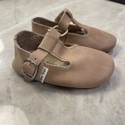 Sz 5 NWT Piper Finn Tan Mary Jane s Baby Shoes Children s Toddler Walker