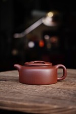 Handmade Yixing Zisha  Ox lid teapot, purple clay 280ml Ceramic pottery