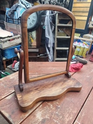 Vintage antiker Schminktisch Toilettenspiegel benötigt einige Restaurationen 