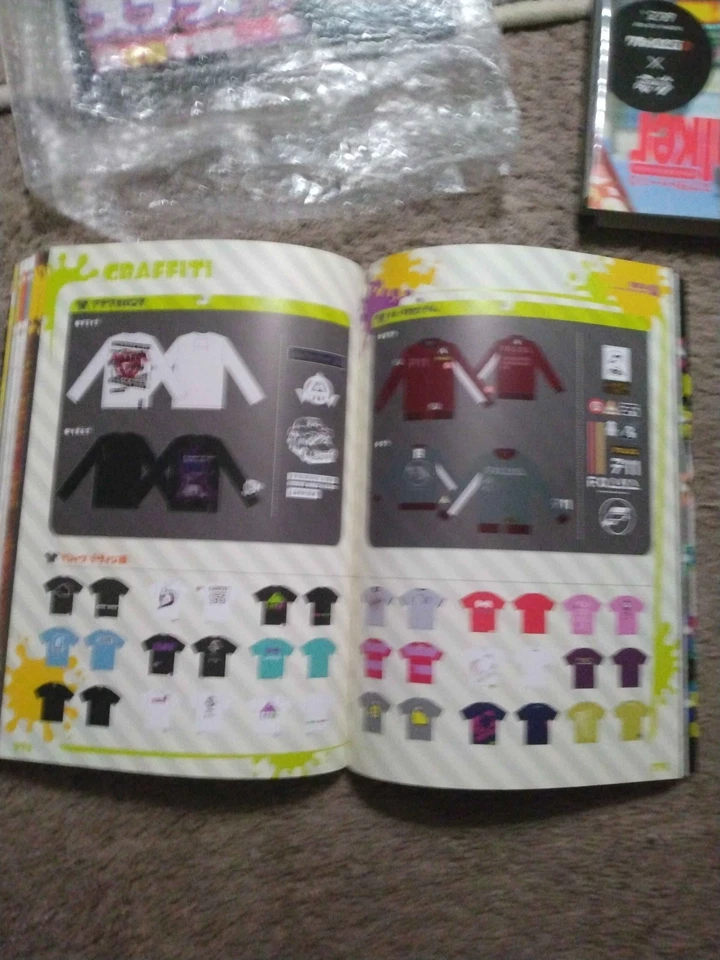 Splatoon 2 Ikasu Art Book 2017 Japanese Art of Splatoon 2 Paper back USA seller - Image 4 of 4