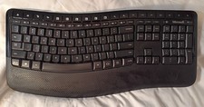 Microsoft Wireless Comfort Keyboard 5050. Model 1728