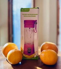 Portable and Rechargeable Battery Juice Blender USB Rechargeable Mini Juicer 