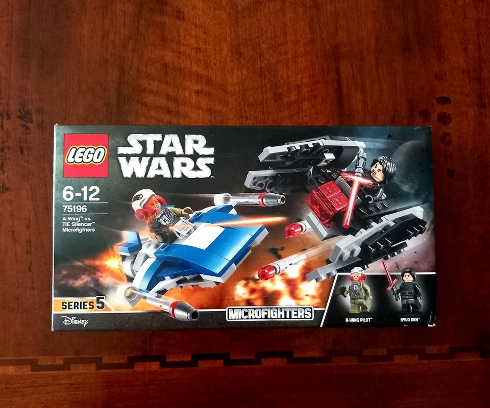 LEGO Star Wars 75196 A-Wing vs. TIE Silencer Microfighters, foto 1 di 3