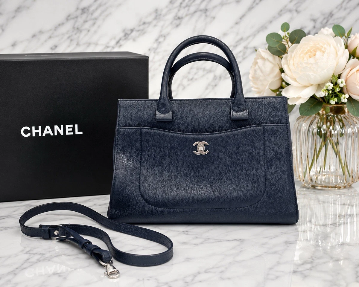 シャネル トート ブルーバッグ & ハンドバッグ 女性用 | eBay