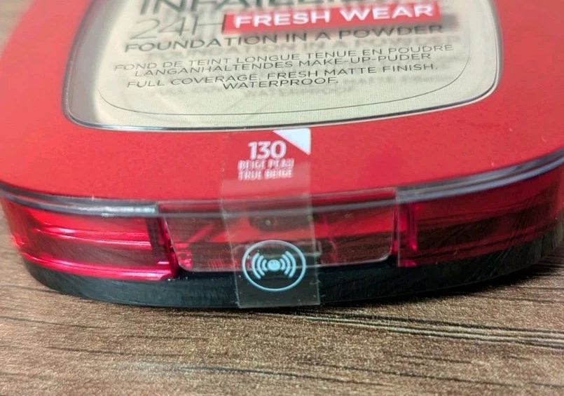L'Oréal Paris Infaillible 24H Fresh Wear Foundation in a Powder Farbe 130 Beige - Bild 3 von 4