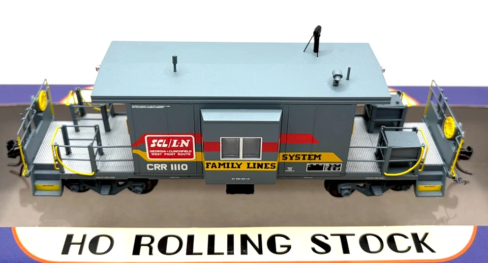 HO BLUFORD SHOPS 31041 SHORT BODY BAY WINDOW CABOOSE CLINCHFIELD FAMILY LINES - Image 2 of 2