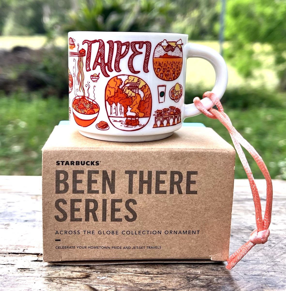 スターバックス ショッパー型　オーナメント　Been There Series NEW Starbucks TAIPEI Been There Series Ornament Mug 2oz