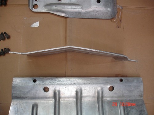1988-1994 GMC Chevy C/K Truck, Suburban OEM 4WD ALUMINUM SKID PLATE SET - Picture 11 of 13