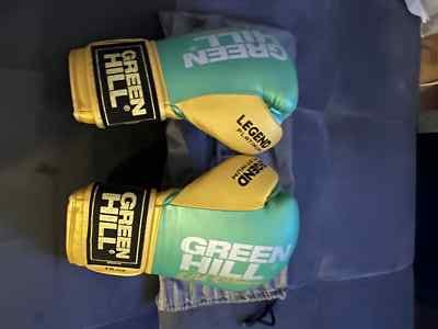 boxing gloves 10 oz