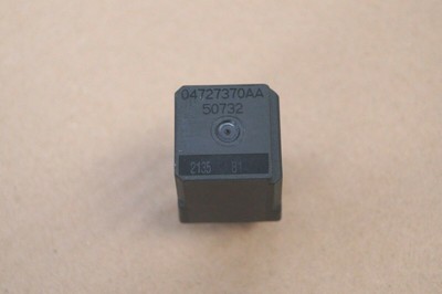 Реле 04727370aa chrysler