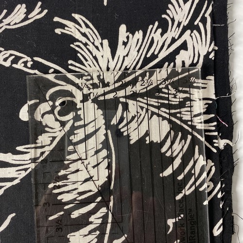 18 x Quilting Patchwork Fabric Square 15x16.5cm ~ 6’ x 6.5’ Black White Tropical - Picture 2 of 5