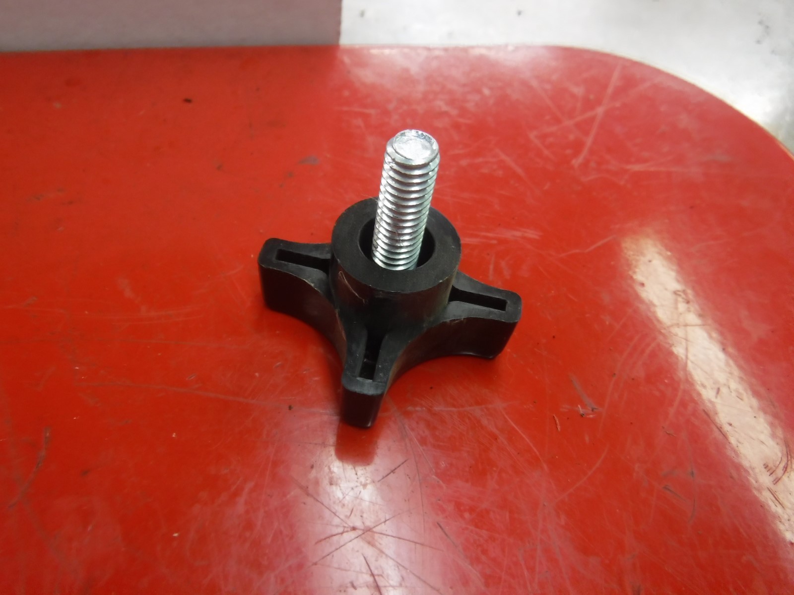 1998 POLARIS XC 700 snowmobile parts clutch belt guard KNOB pn