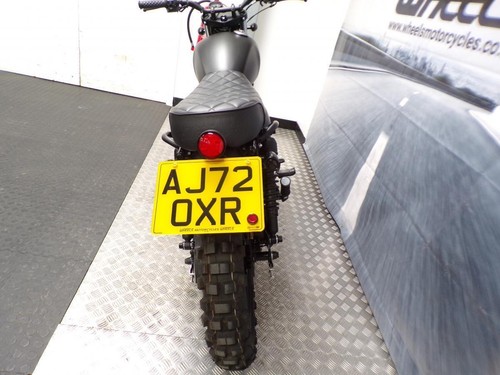 2022 MUTT FAT SABBATH 250 WITH ONLY 219 MILES FROM NEW - Picture 16 of 20