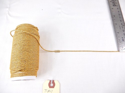 Neuer kleiner, satter, goldfarbener, gedrehter Kordelbesatz. 21 Meter + 31". T-211 - Bild 2 von 7