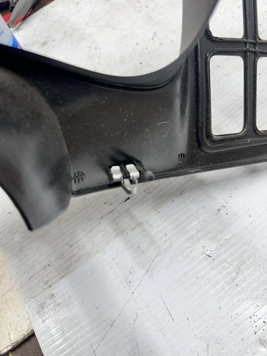 03-06 CHEVY SILVERADO SIERRA TAHOE SUBURBAN SPEEDOMETER DASH RADIO TRIM BEZEL - Picture 15 of 16