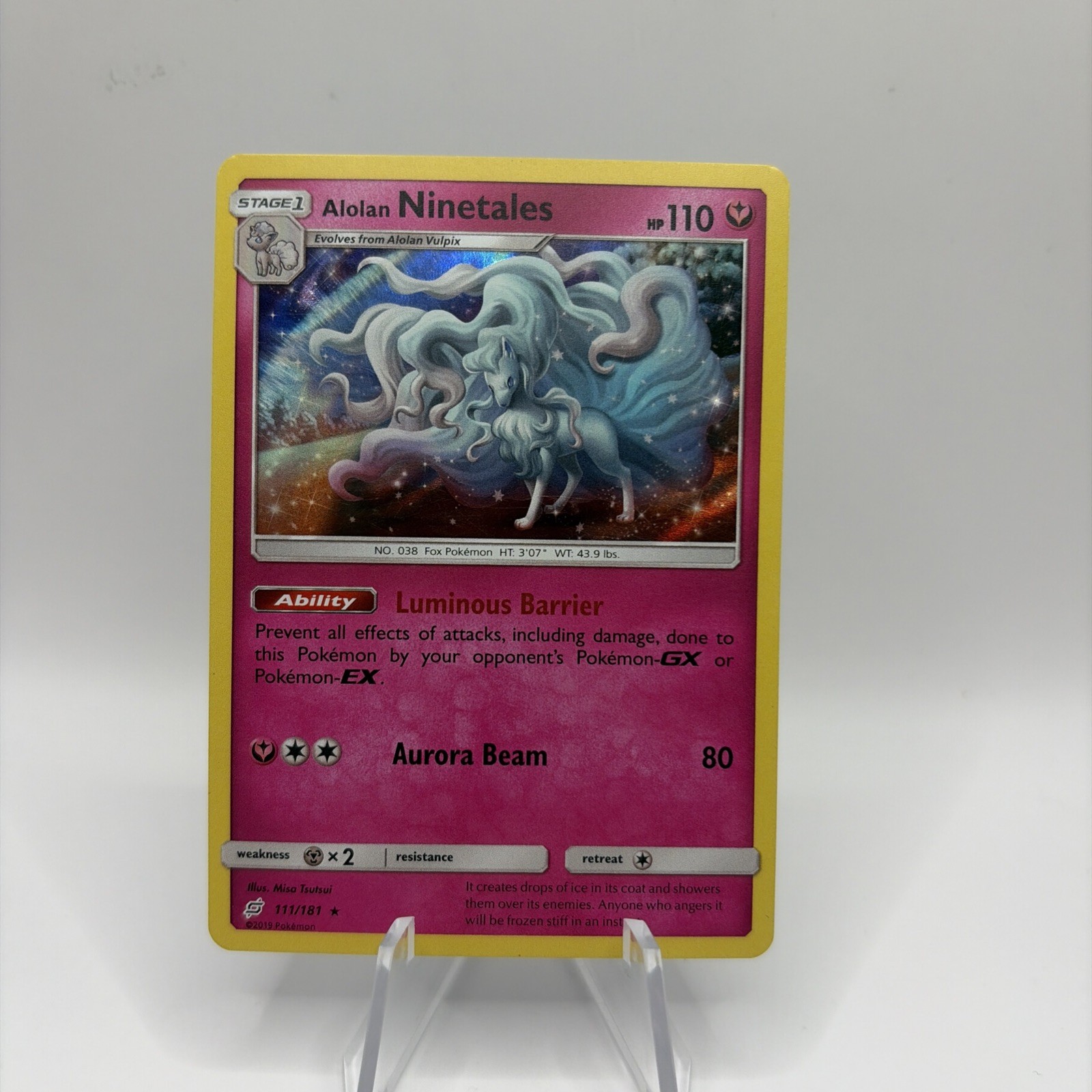 Alolan Ninetales 111/181 Sm-Team Up Holo