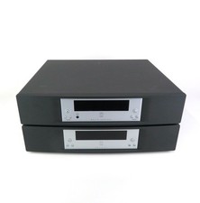 Linn Majik Kontrol Vorverstärker und Majik DS Streamer mit Fernbedienung und Kabeln