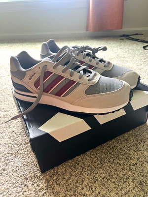 adidas Run 80S Men s 13/ Grey Three/Shadow Red/Shadow Navy Suede Low Top ID1882