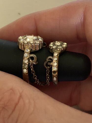 Vintage Double Ring with Chains Costume Jewelry Rare see details - Picture 3 of 11