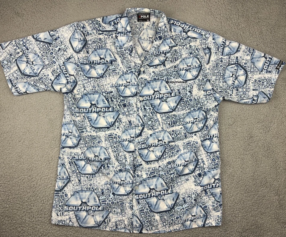 Camisa Southpole De Colección Para Hombres XL Estampado Completo Calce Suelto Cuello En Lazo Abotonada Foto 2 de 4