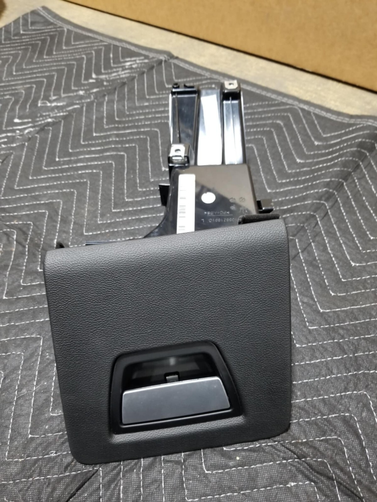 2014 - 2017 MASERATI GHIBLI FRONT LEFT DASH STORAGE COMPARTMENT 670012669 OEM