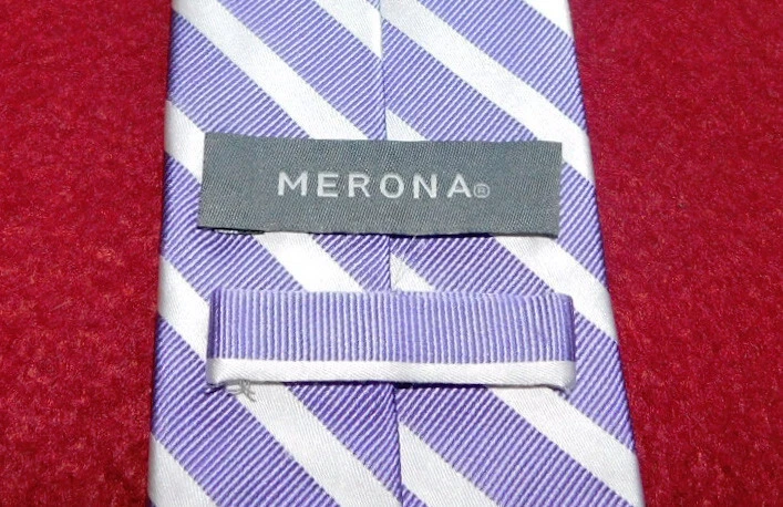 GRAVATA LISTRADA MASCULINA MERONA ROXA/BRANCA CLARA - GRAVATAS - GRAVATAS DE PESCOÇO - GRAVATAS DE DESIGNER. - Imagem 3 de 3