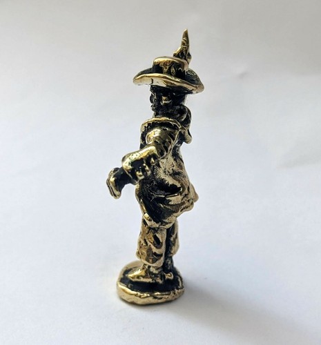 Estatuilla de pistolero de latón curvado a mano de colección adorno del salvaje oeste miniatura - Imagen 7 de 7