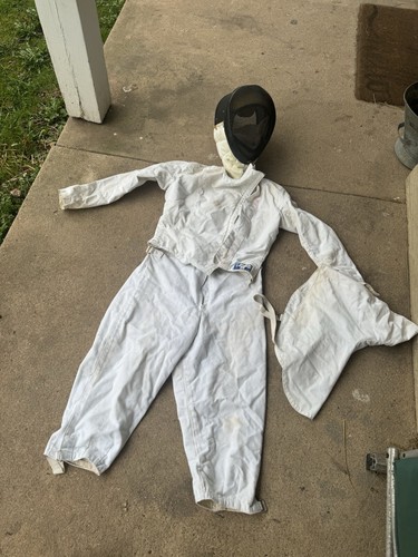 Absolute Fencing Gear USA helmet fencing jacket & pants by Santelli - Picture 21 of 24