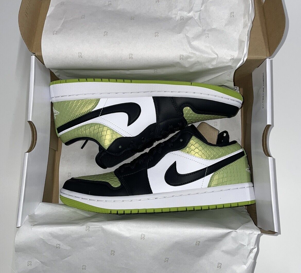 Nike Air Jordan 1 Low SE Womans Low Top Trainers Vivid Green Nike Air Jordan 1 Low SE Womans Low Top Trainers Vivid Green