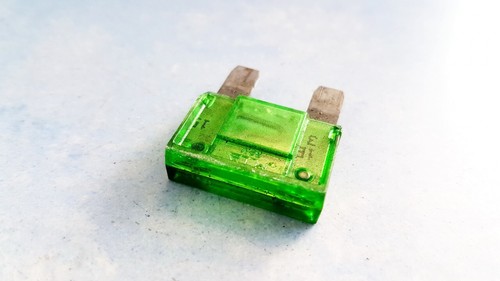 Chrysler Voyager 1998 Fuses 4635023, 30A #1007903-89