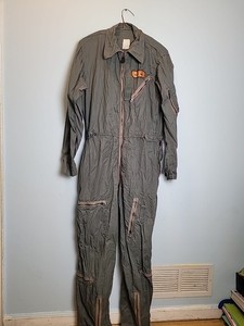 Flying Man's Suit very light type K-28 SPEC MIL-S-62658 Size 37 Large  Skyline