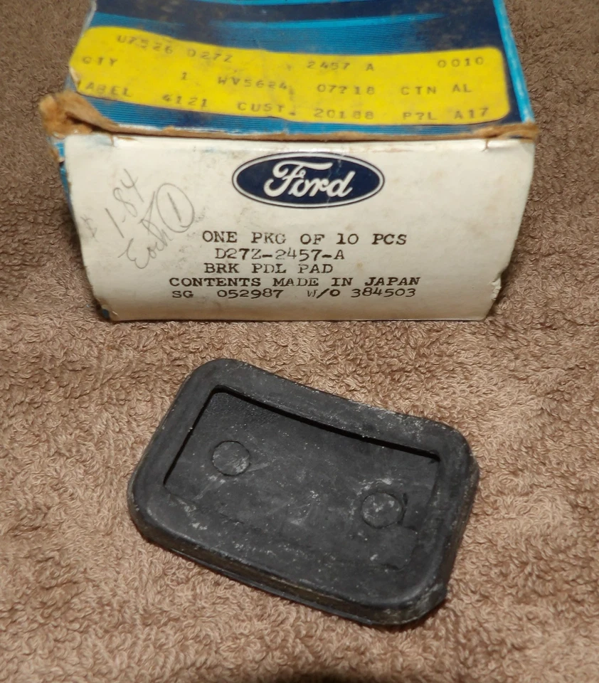 1972 1973 1974 1975 Ford Courier Mazda B1600 Pickup NOS CLUTCH BRAKE PEDAL PAD - Image 3 of 3