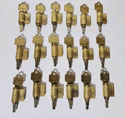 Lot of 18 Arrow Brass Lock Cylinders with Keys   Picking Practice & Training