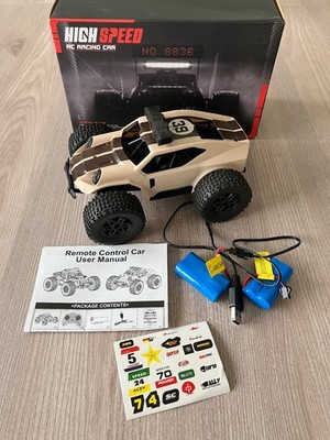 Geländefahrzeug High Speed RC Racing Car - Ferngesteuert mit LED-Lichtern - TOP