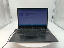 FUJITSU LIFEBOOK U772 I3-3317U 14" NO RAM NO HDD NO ADAPTER.  VENDU EN L'ÉTAT.
