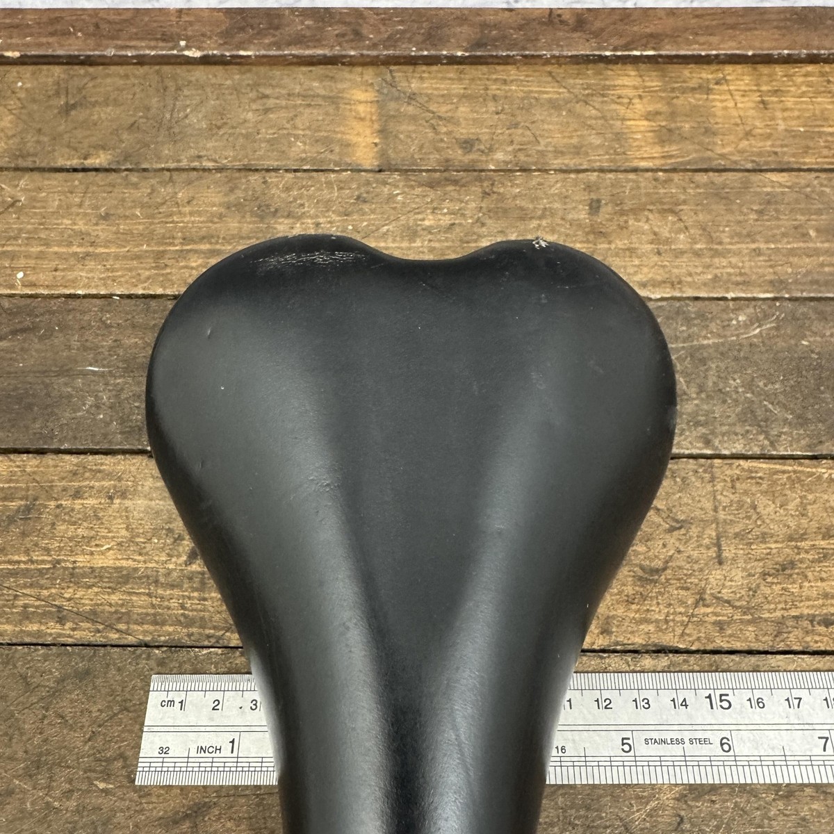 Vintage Avocet O2 Air 40R Saddle Seat Ti Titanium Rails Italy Road