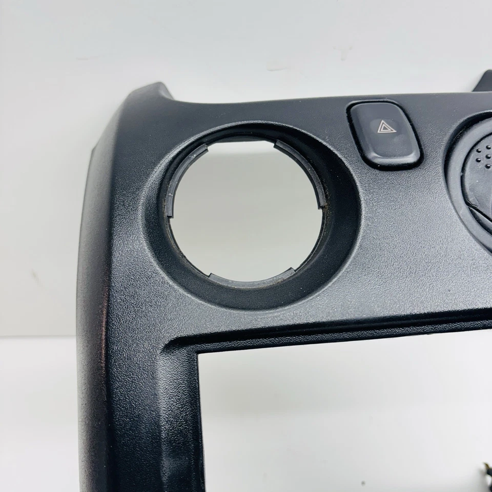 2000-2005 Mitsubishi Eclipse Radio Bezel Air Vents Display Trim Panel OEM - Image 2 of 4