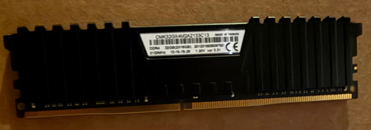 Corsair PC4-17000 (DDR4-2133) Bus Speed DDR4 SDRAM Memory (RAM