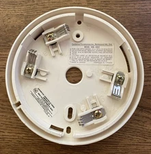 Cerberus Pyrotronics DB-3SC Base For Smoke Detector. Siemens