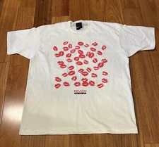 Vintage Revlon T-shirt single stitch 90s Screen Stars Best USA XL Makeup Kisses