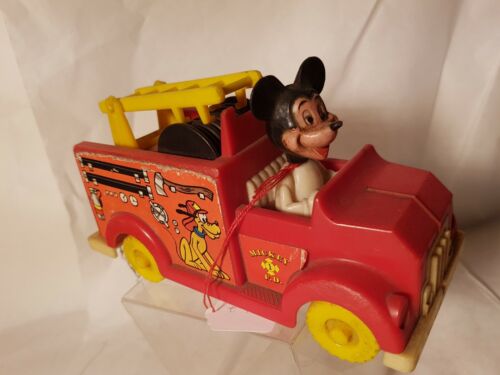 No tin toy 1960's Marx Hong Kong Walt Disney's MICKEY MOUSE FIRE LADDER TRUCK..  - Photo 1/1