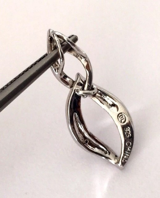 DL CHINA 925 STERLING SILVER 4 GENUINE DIAMONDS CLASSY LADIES PENDANT