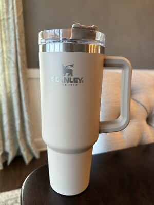 Stanley The Big Grip Travel Quencher 40 oz Beige / Tan See Photos 