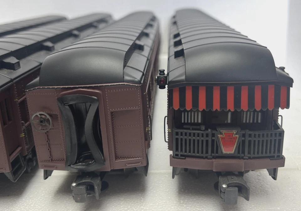 K-LINE O-GAUGE K-44802 PENNSYLVANIA RAILROAD 18" HEAVYWEIGHT 4-CAR PASSENGER SET - Image 4 of 4
