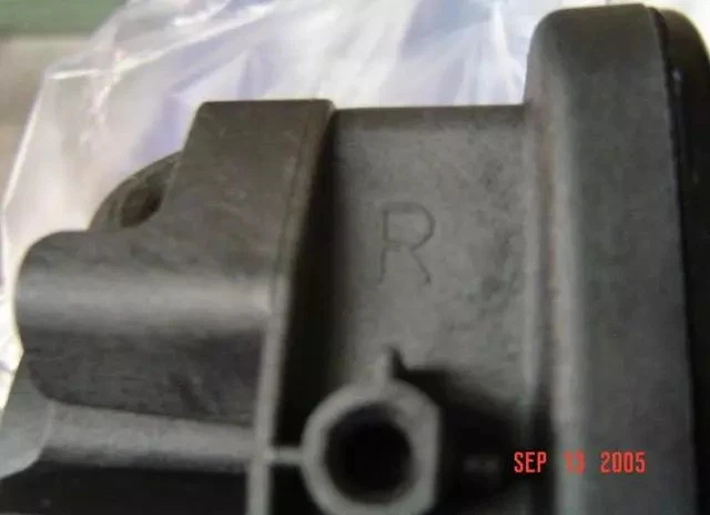 Conjunto de faros antiniebla derecha Toyota Celica 00-05 - Toyota 8121120430 Foto 2 de 4