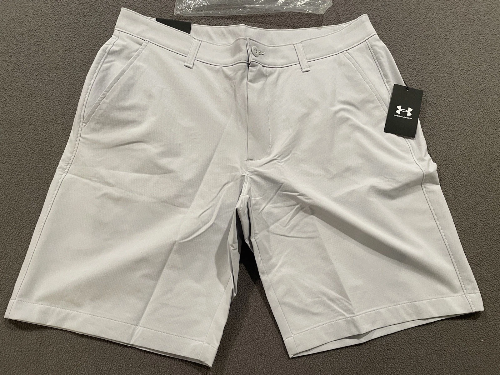 Under Armour mens Tech Golf Shorts Sz 38 NWT